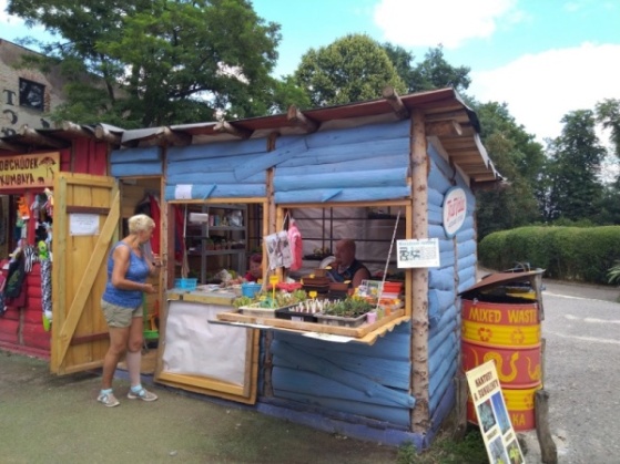 Prodejní stánek v ZOO Dvůr Králové